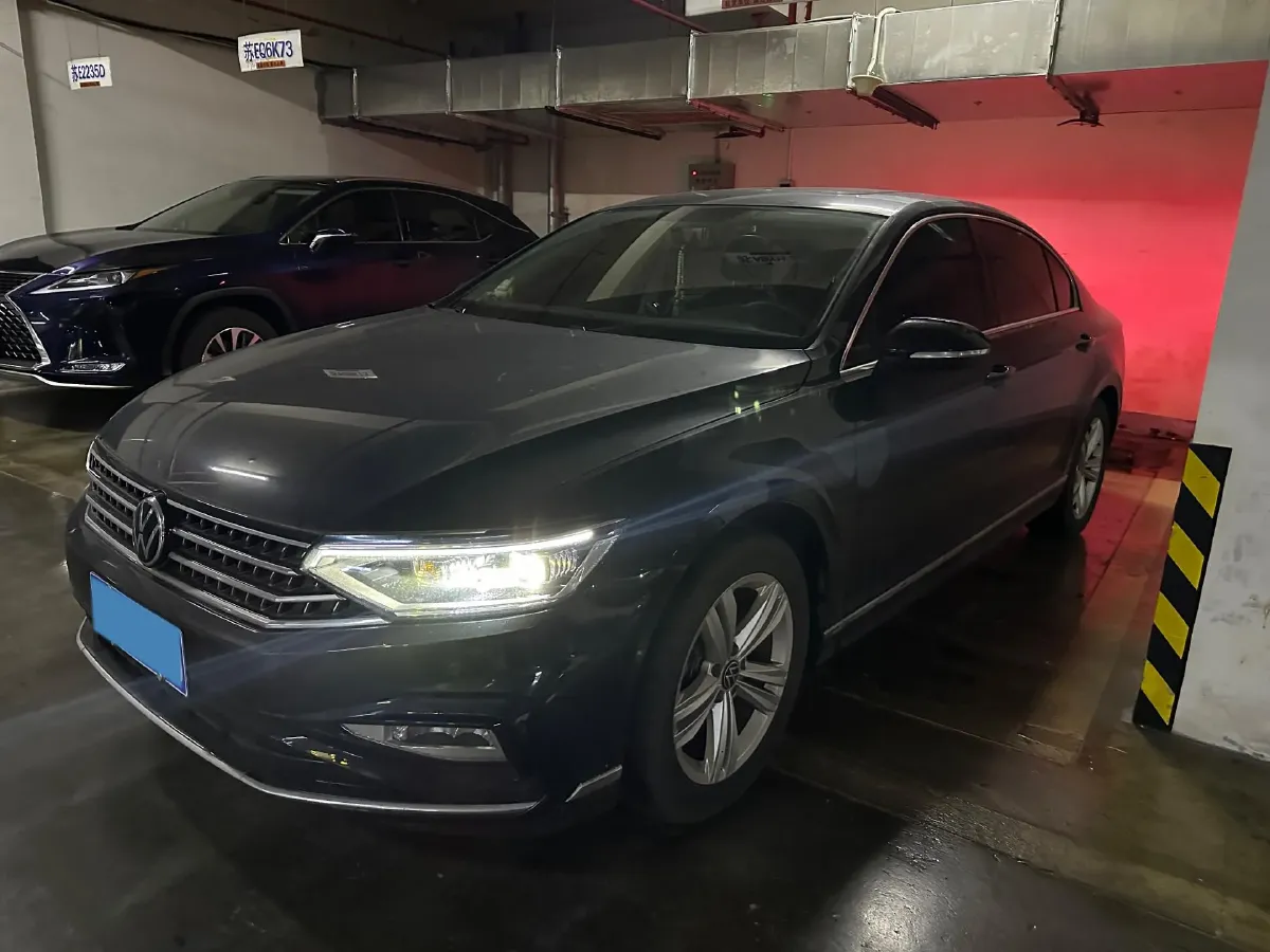 2023 Volkswagen Magotan 1.4T 150HP L4 7DCT,autocango,china used car exporter,china ev exporter,chinese used car exporter,chinese used ev exporter