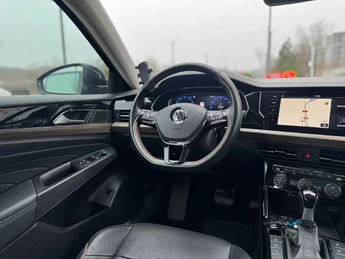 2019 Volkswagen Passat 2.0T 186HP L4 7DCT,autocango,china used car exporter,china ev exporter,chinese used car exporter,chinese used ev exporter
