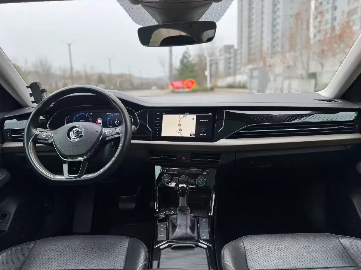 2019 Volkswagen Passat 2.0T 186HP L4 7DCT,autocango,china used car exporter,china ev exporter,chinese used car exporter,chinese used ev exporter