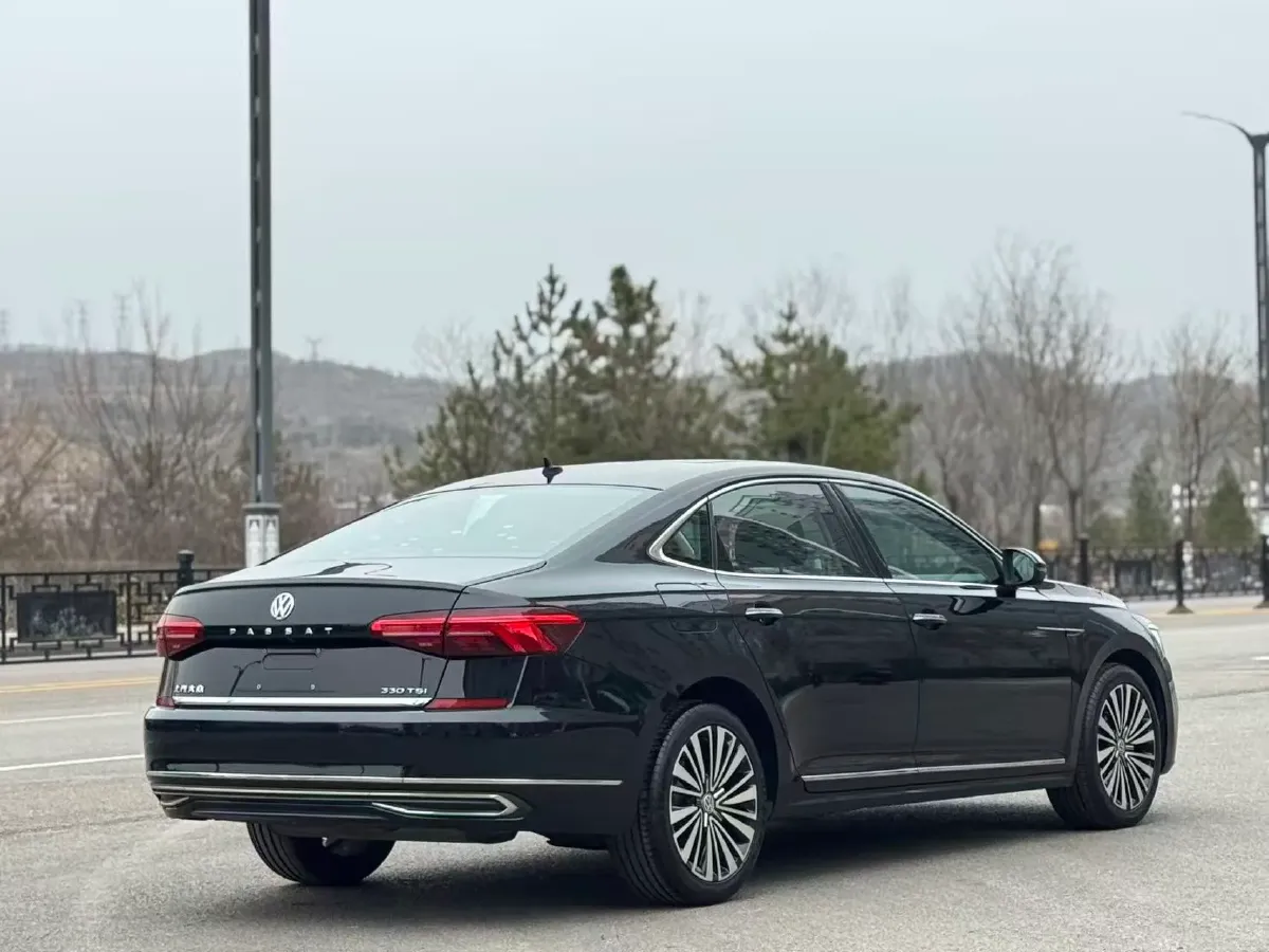 2019 Volkswagen Passat 2.0T 186HP L4 7DCT,autocango,china used car exporter,china ev exporter,chinese used car exporter,chinese used ev exporter