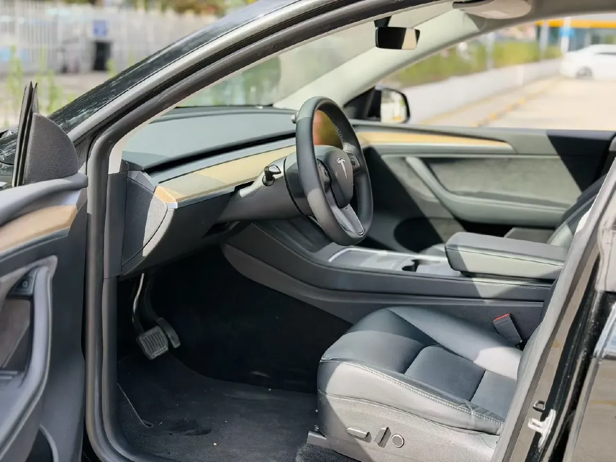 2021 Tesla Model Y BEV 60KWH,autocango,china used car exporter,china ev exporter,chinese used car exporter,chinese used ev exporter