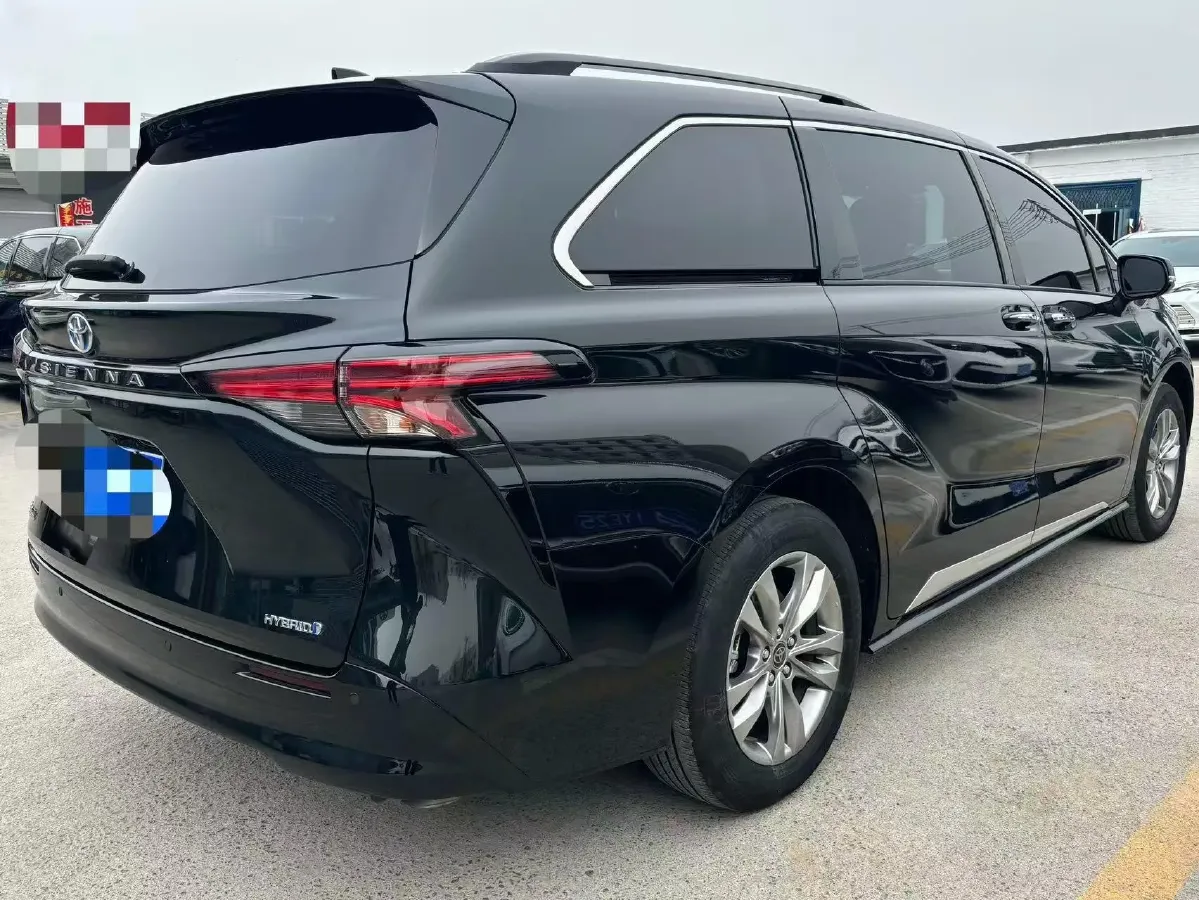 2023 Toyota Sienna 2.5L 189HP L4 E-CVT Hybrid,autocango,china used car exporter,china ev exporter,chinese used car exporter,chinese used ev exporter