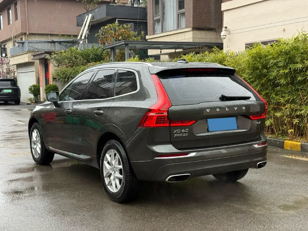2020 Volvo XC60 2.0T 254HP L4 8AT,autocango,china used car exporter,china ev exporter,chinese used car exporter,chinese used ev exporter