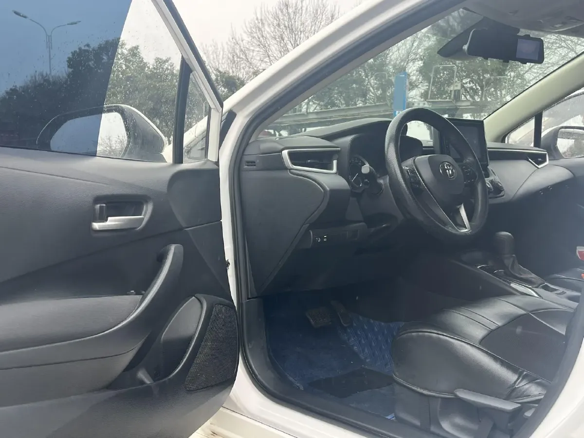 2021 Toyota Corolla 1.2T 116HP L4 CVT,autocango,china used car exporter,china ev exporter,chinese used car exporter,chinese used ev exporter