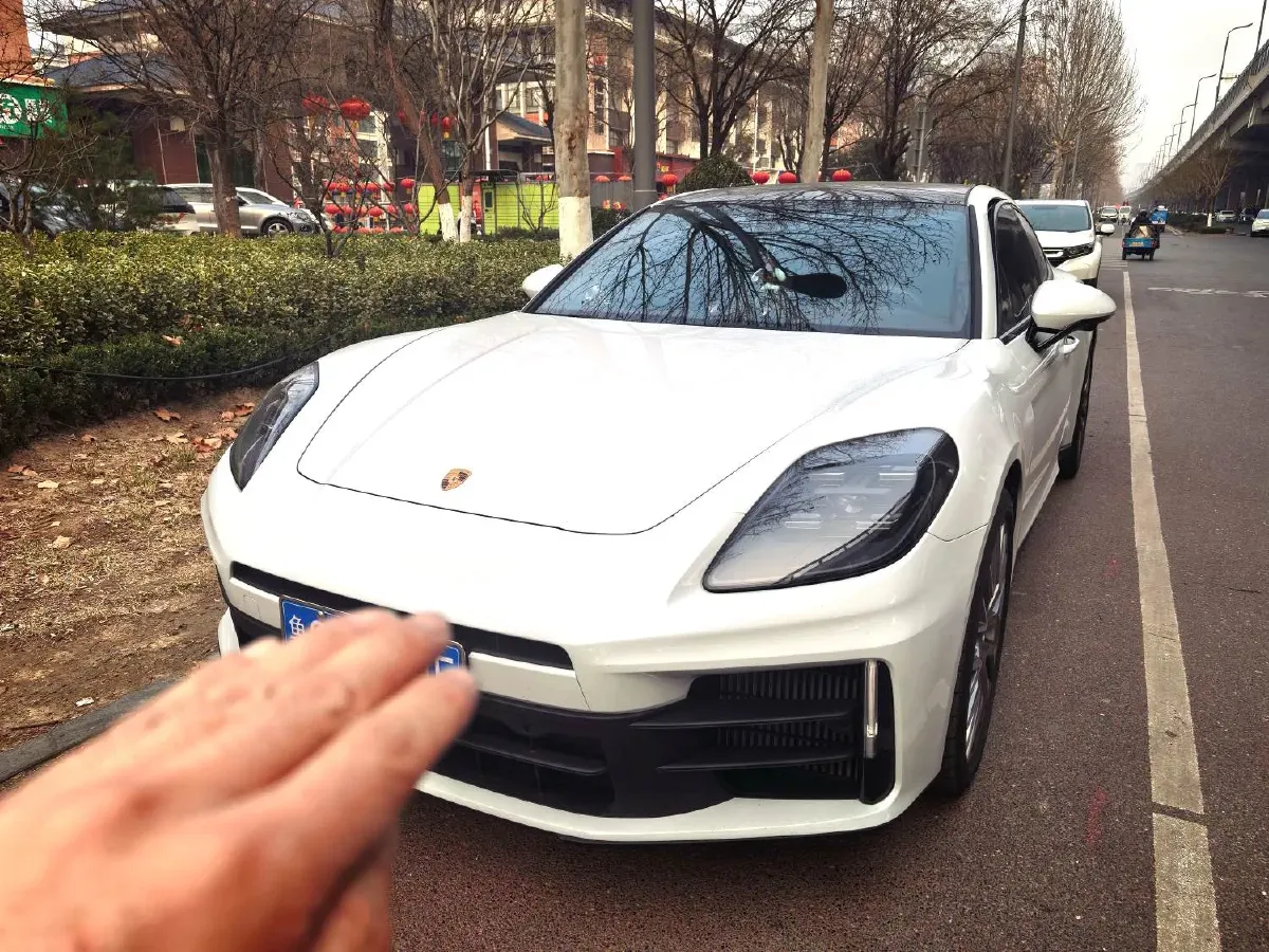 2024 Porsche Panamera 2.9T 353HP V6 8DCT,autocango,china used car exporter,china ev exporter,chinese used car exporter,chinese used ev exporter
