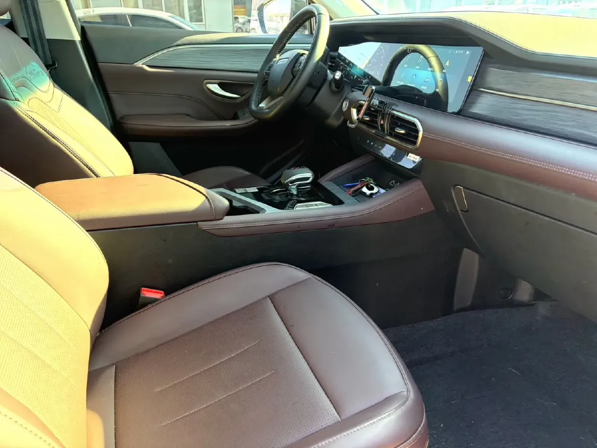 2024 Jetour X90 Plus 1.6T 197HP L4 7DCT,autocango,china used car exporter,china ev exporter,chinese used car exporter,chinese used ev exporter