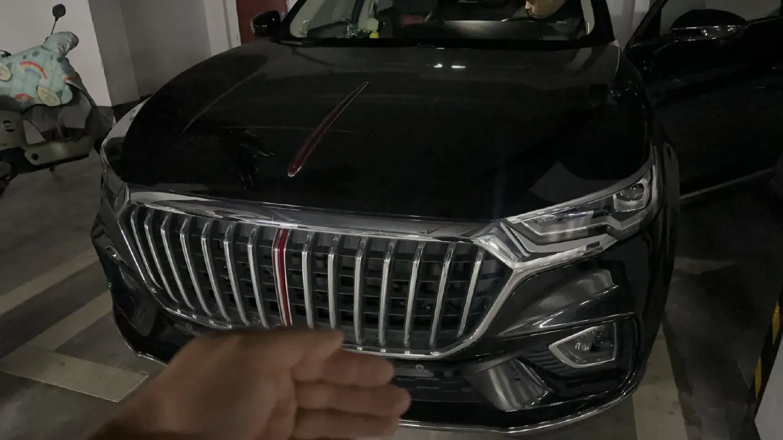 2019 HongQi HS5 2.0T 224HP L4 6AT,autocango,china used car exporter,china ev exporter,chinese used car exporter,chinese used ev exporter