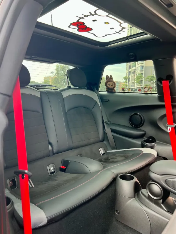 2021 MINI MINI 2.0T 192HP L4 7DCT,autocango,china used car exporter,china ev exporter,chinese used car exporter,chinese used ev exporter