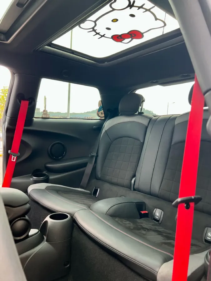 2021 MINI MINI 2.0T 192HP L4 7DCT,autocango,china used car exporter,china ev exporter,chinese used car exporter,chinese used ev exporter