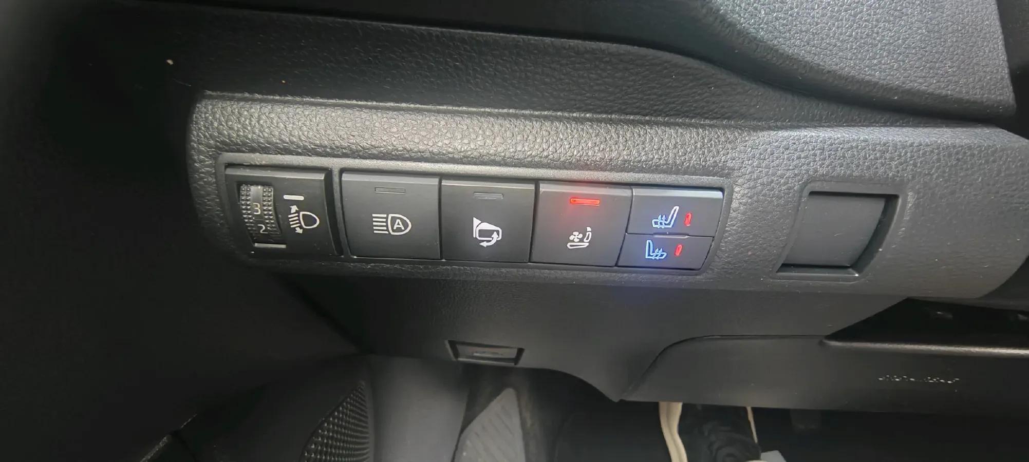 2021 Toyota Levin 1.2T 116HP L4 CVT,autocango,china used car exporter,china ev exporter,chinese used car exporter,chinese used ev exporter