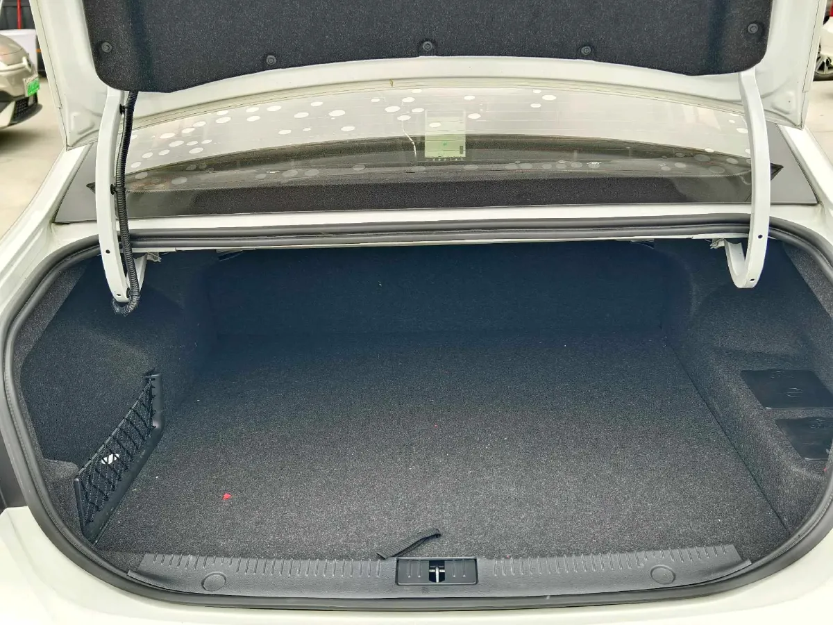 2017 Roewe i6 1.0T 125HP L3 2AT PHEV,autocango,china used car exporter,china ev exporter,chinese used car exporter,chinese used ev exporter