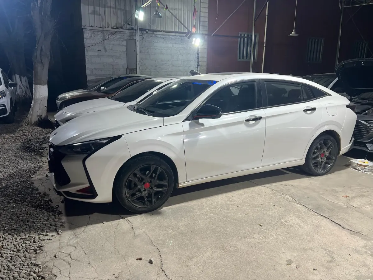 2021 DongFeng Aeolus YiXuan 1.5T 150HP L4 6DCT,autocango,china used car exporter,china ev exporter,chinese used car exporter,chinese used ev exporter