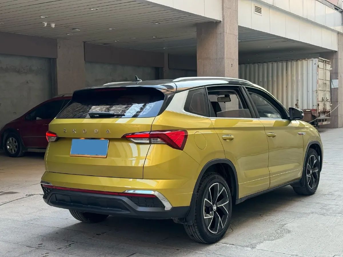 2020 Skoda Karoq 1.4T 150HP L4 7DCT,autocango,china used car exporter,china ev exporter,chinese used car exporter,chinese used ev exporter