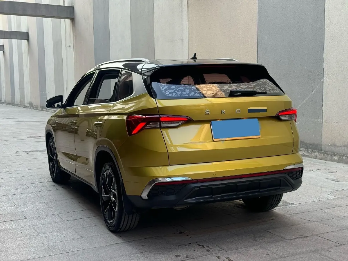 2020 Skoda Karoq 1.4T 150HP L4 7DCT,autocango,china used car exporter,china ev exporter,chinese used car exporter,chinese used ev exporter