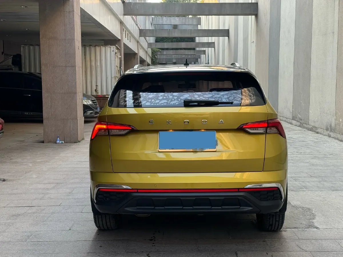 2020 Skoda Karoq 1.4T 150HP L4 7DCT,autocango,china used car exporter,china ev exporter,chinese used car exporter,chinese used ev exporter