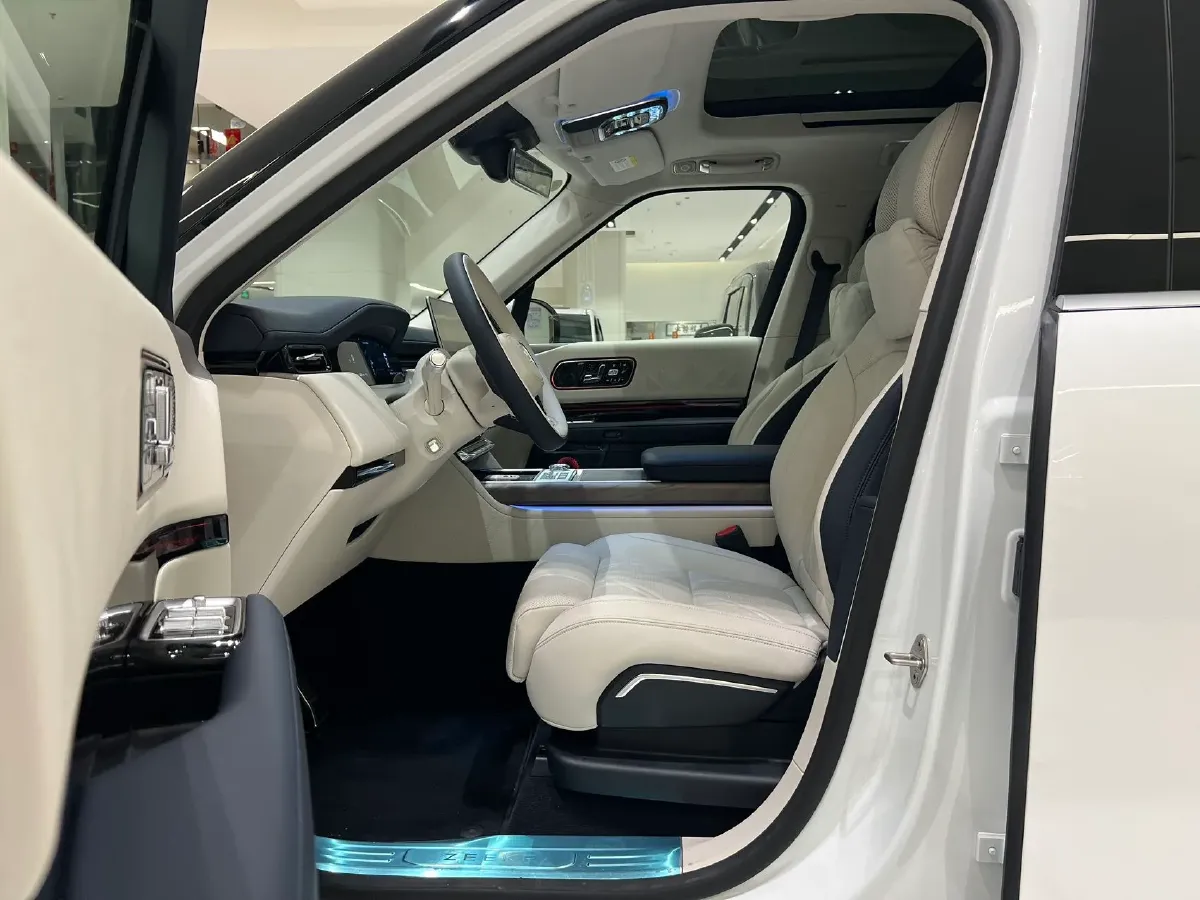 2025 Zeekr 9X 2.0T 279HP L4 1DHT PHEV,autocango,china used car exporter,china ev exporter,chinese used car exporter,chinese used ev exporter