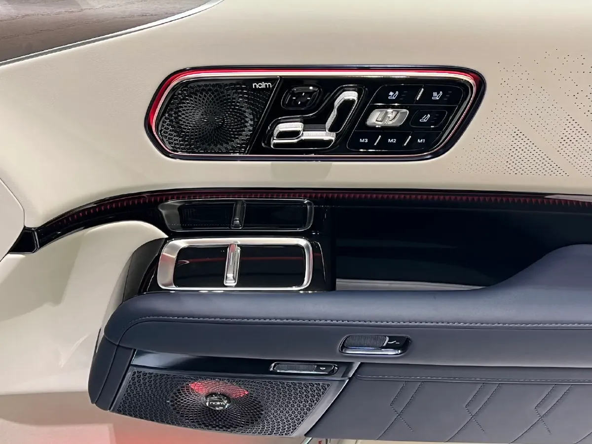 2025 Zeekr 9X 2.0T 279HP L4 1DHT PHEV,autocango,china used car exporter,china ev exporter,chinese used car exporter,chinese used ev exporter