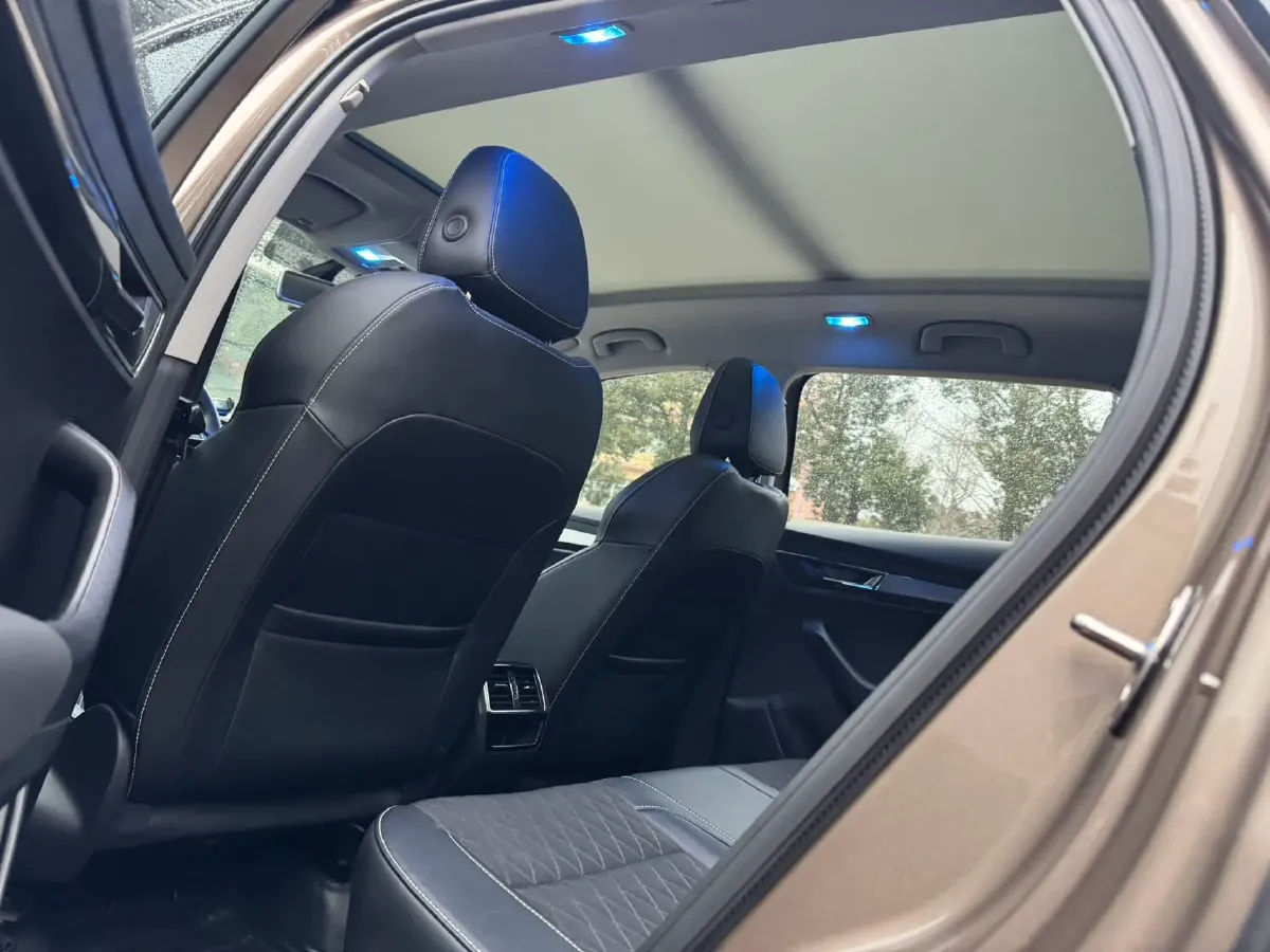 2019 Skoda Octavia 1.4T 150HP L4 7DCT,autocango,china used car exporter,china ev exporter,chinese used car exporter,chinese used ev exporter