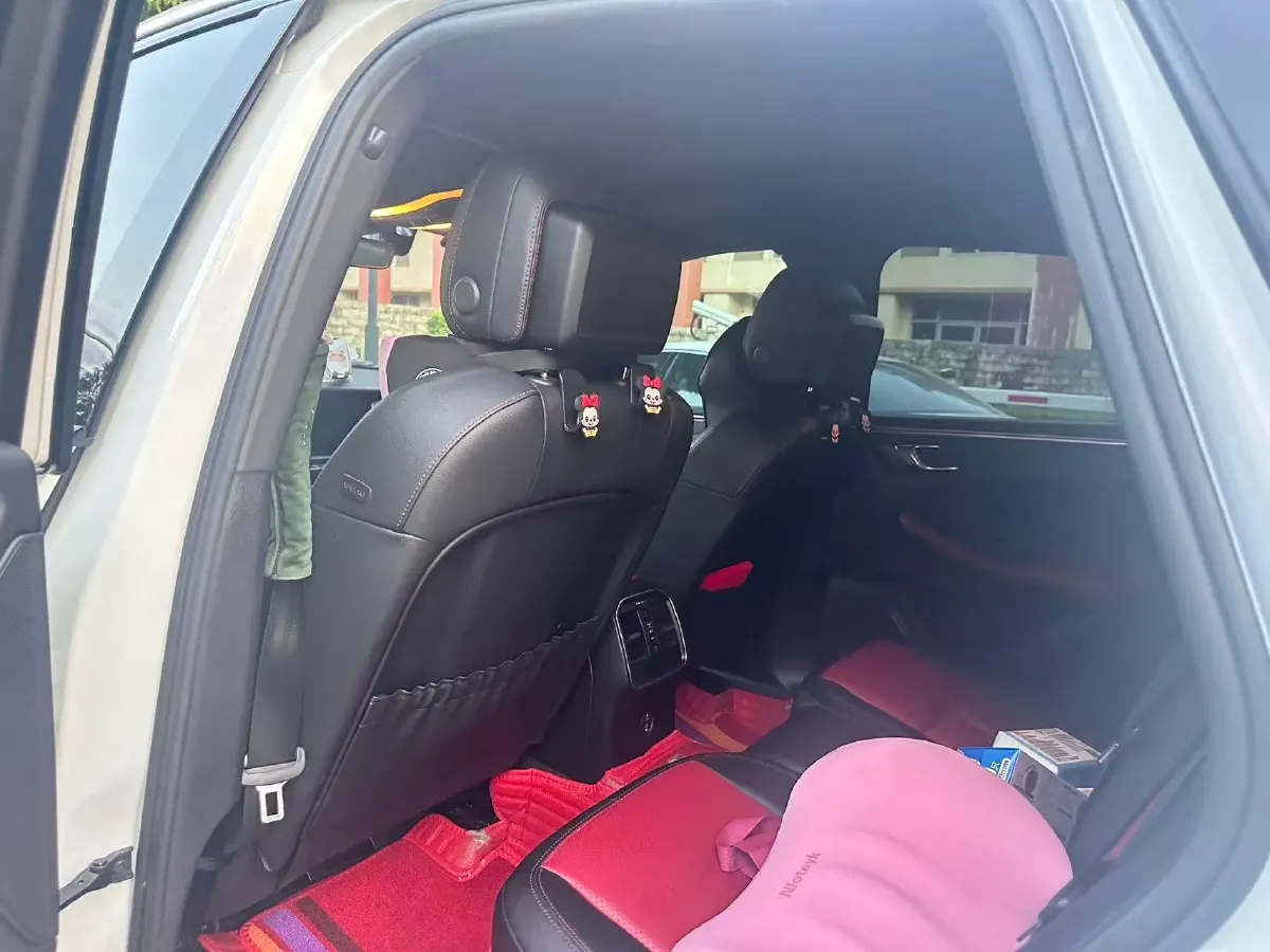 2020 Porsche Macan 2.0T 252HP L4 7DCT,autocango,china used car exporter,china ev exporter,chinese used car exporter,chinese used ev exporter