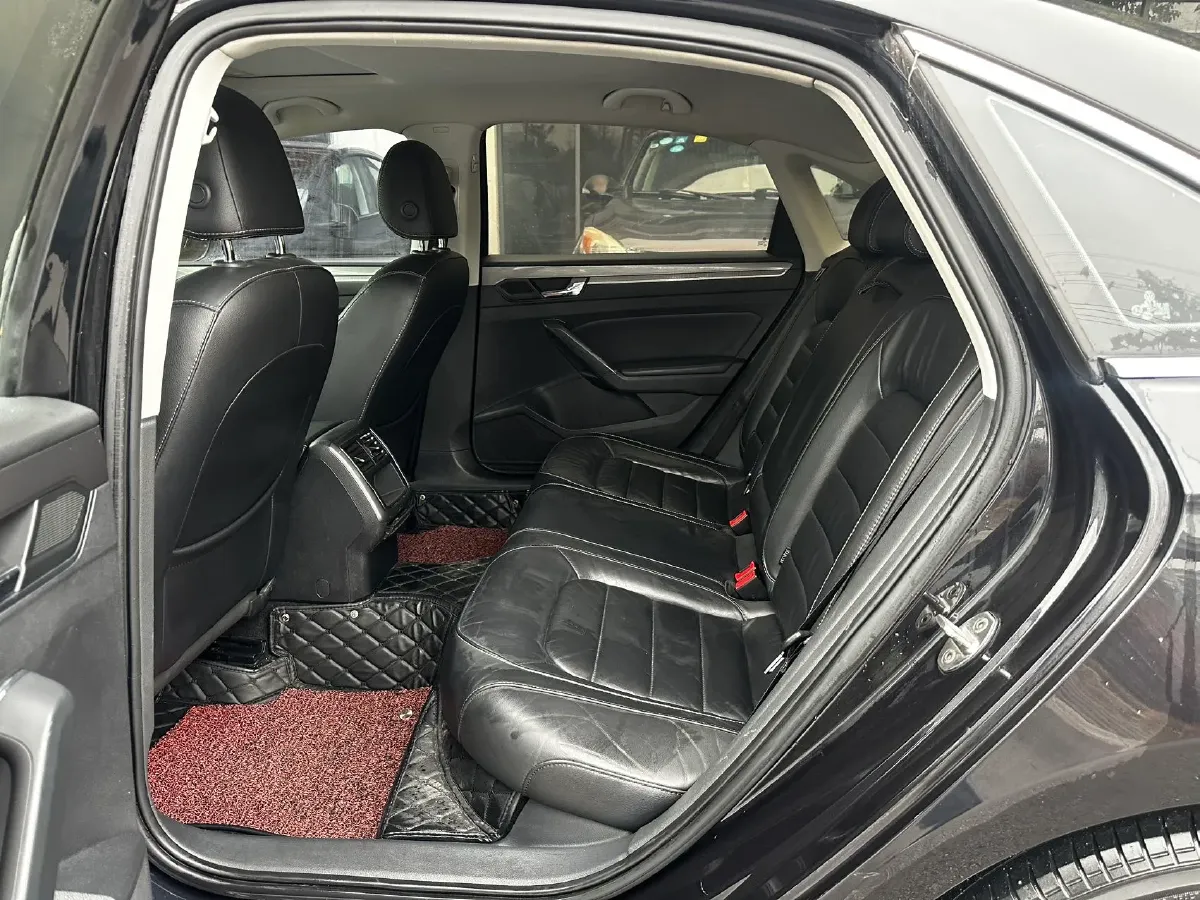 2017 Volkswagen Passat 1.8T 180HP L4 7DCT,autocango,china used car exporter,china ev exporter,chinese used car exporter,chinese used ev exporter