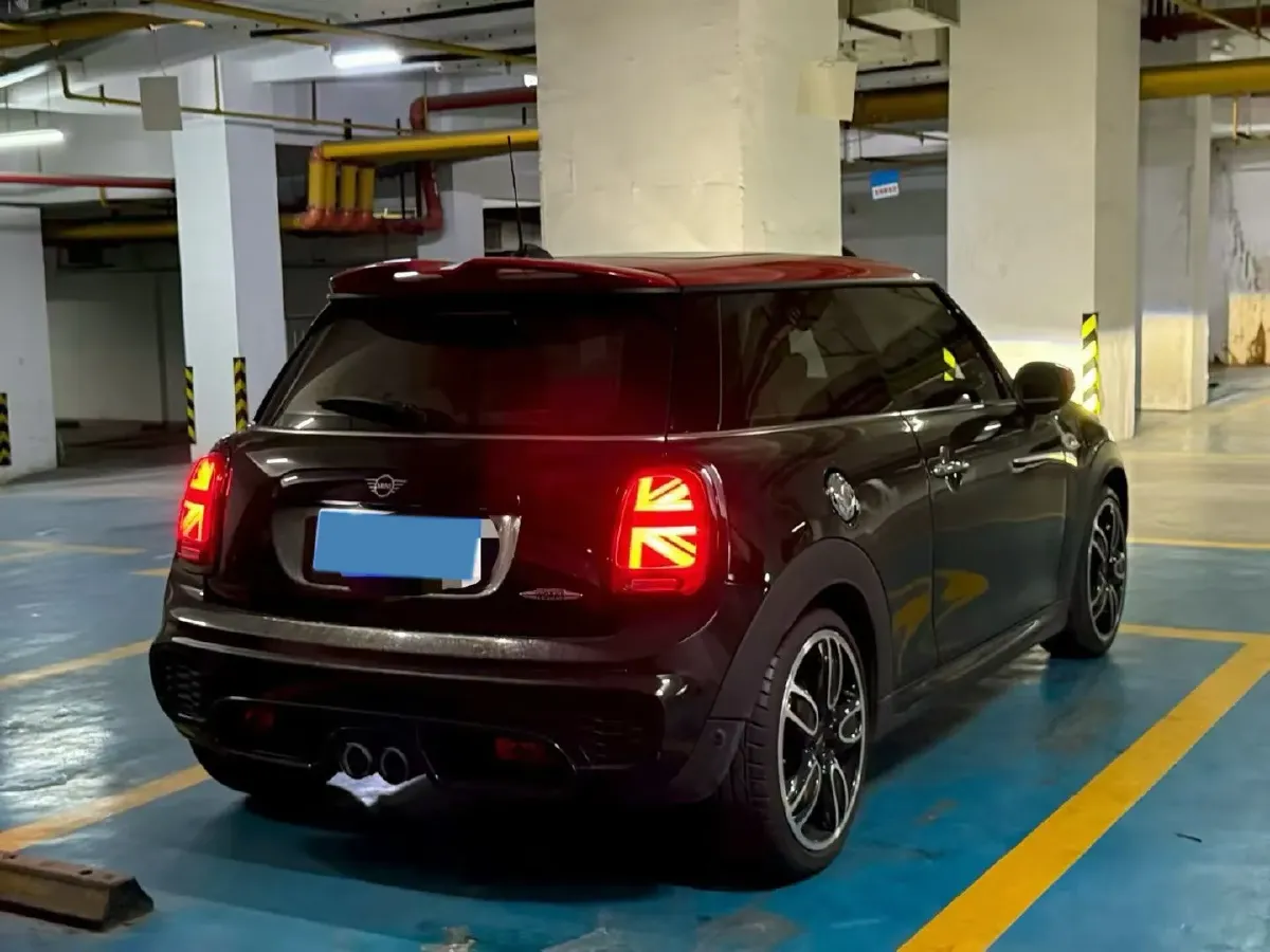 2021 MINI JCW 2.0T 231HP L4 8AT,autocango,china used car exporter,china ev exporter,chinese used car exporter,chinese used ev exporter