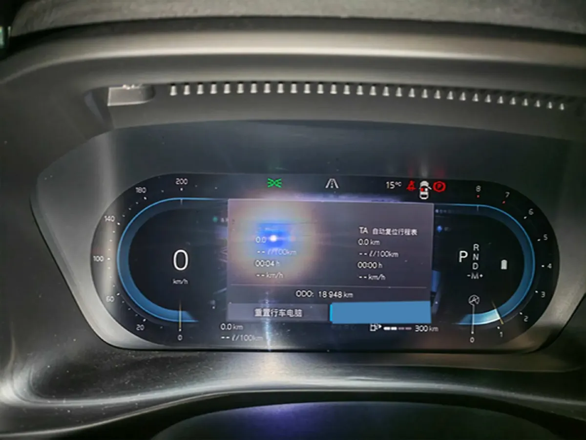 2024 Volvo XC40 2.0T 197HP L4 7DCT,autocango,china used car exporter,china ev exporter,chinese used car exporter,chinese used ev exporter