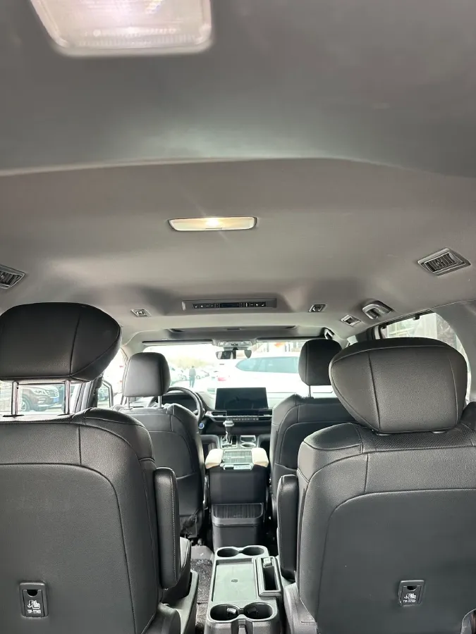 2023 Toyota Sienna 2.5L 189HP L4 E-CVT Hybrid,autocango,china used car exporter,china ev exporter,chinese used car exporter,chinese used ev exporter