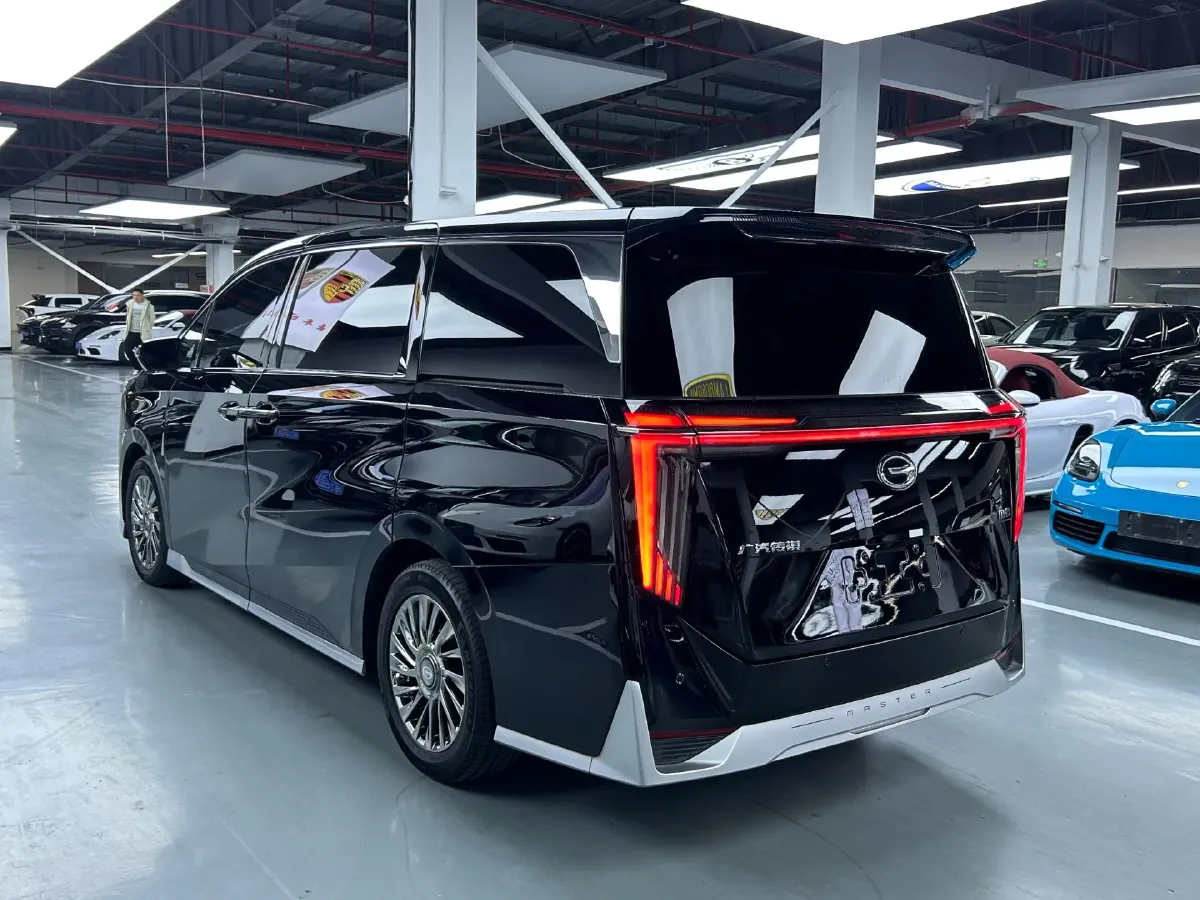 2023 GAC Trumpchi M8 2.0T 252HP L4 8AT,autocango,china used car exporter,china ev exporter,chinese used car exporter,chinese used ev exporter