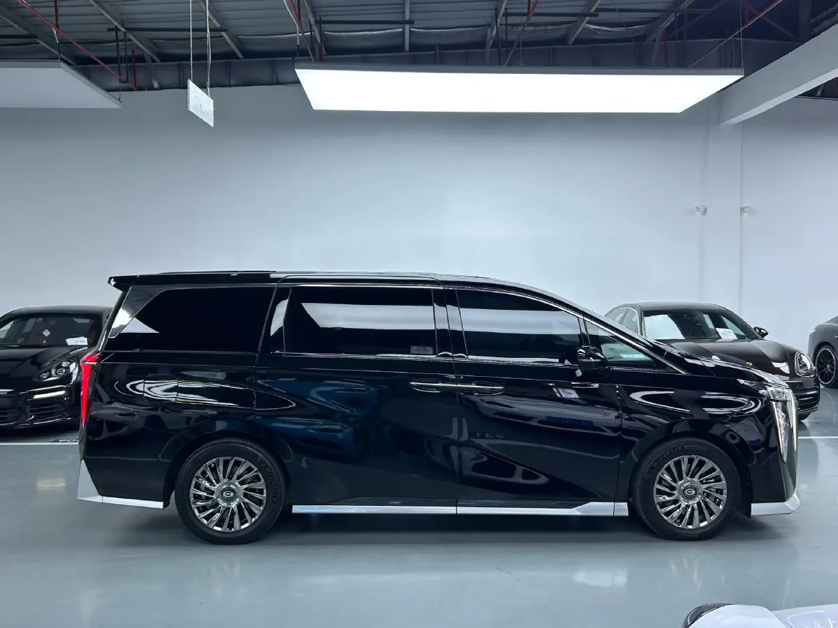 2023 GAC Trumpchi M8 2.0T 252HP L4 8AT,autocango,china used car exporter,china ev exporter,chinese used car exporter,chinese used ev exporter