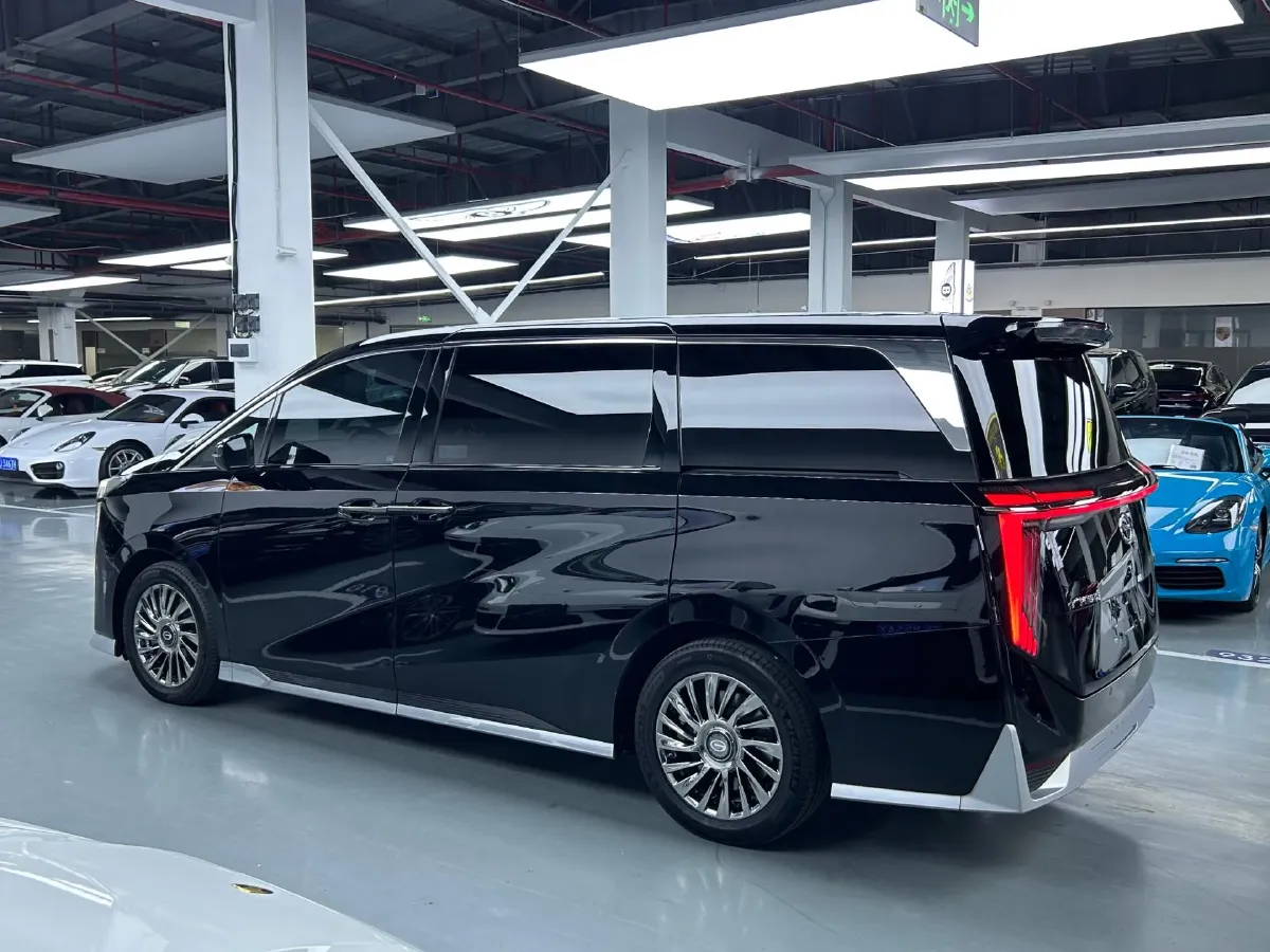 2023 GAC Trumpchi M8 2.0T 252HP L4 8AT,autocango,china used car exporter,china ev exporter,chinese used car exporter,chinese used ev exporter