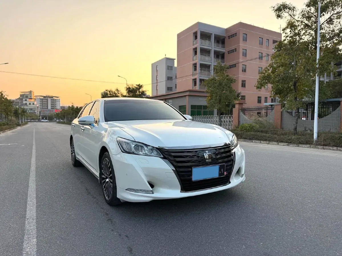 2018 Toyota Highlander 2.0T 220HP L4 6AT,autocango,china used car exporter,china ev exporter,chinese used car exporter,chinese used ev exporter