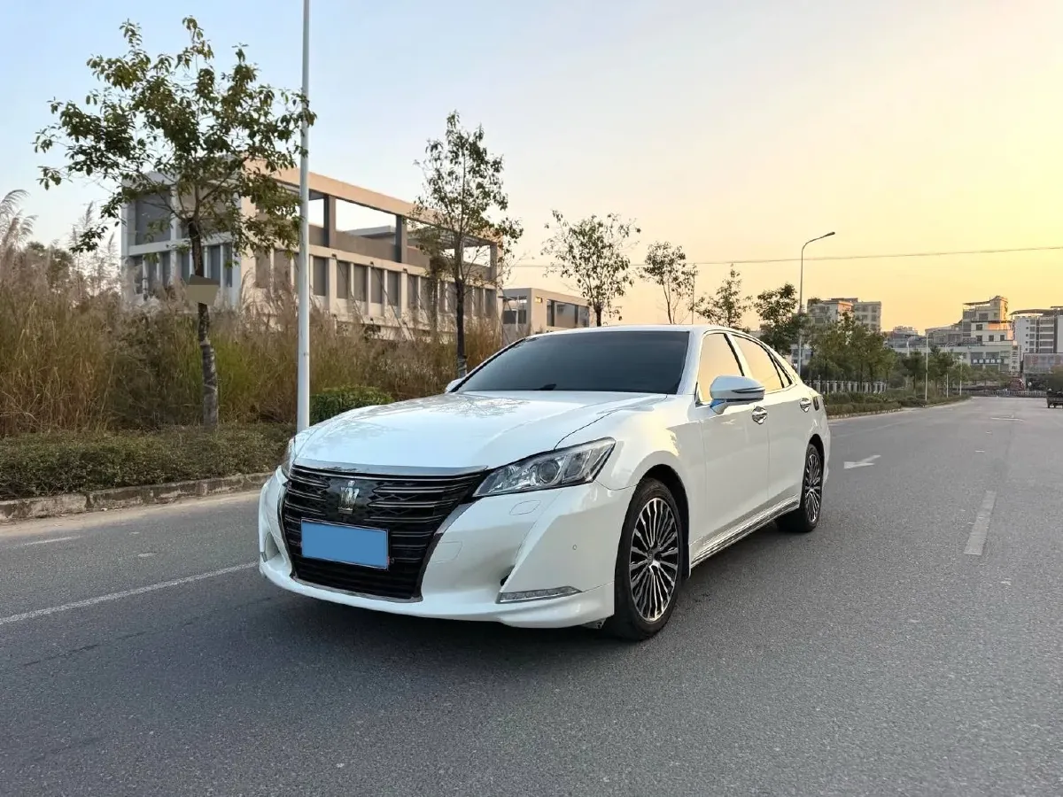 2018 Toyota Highlander 2.0T 220HP L4 6AT,autocango,china used car exporter,china ev exporter,chinese used car exporter,chinese used ev exporter