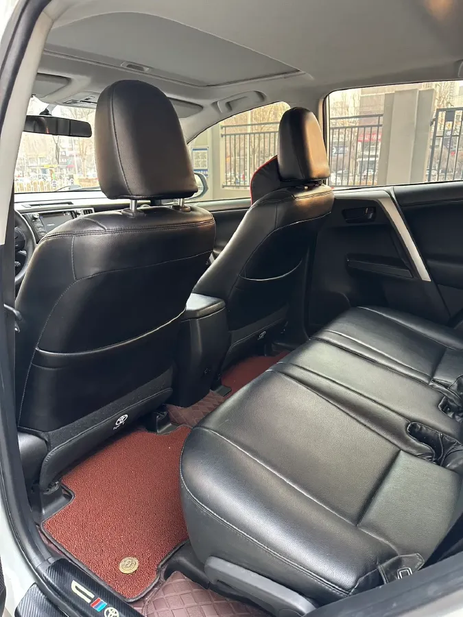 2018 Toyota RAV4 2.0L 151HP L4 CVT,autocango,china used car exporter,china ev exporter,chinese used car exporter,chinese used ev exporter