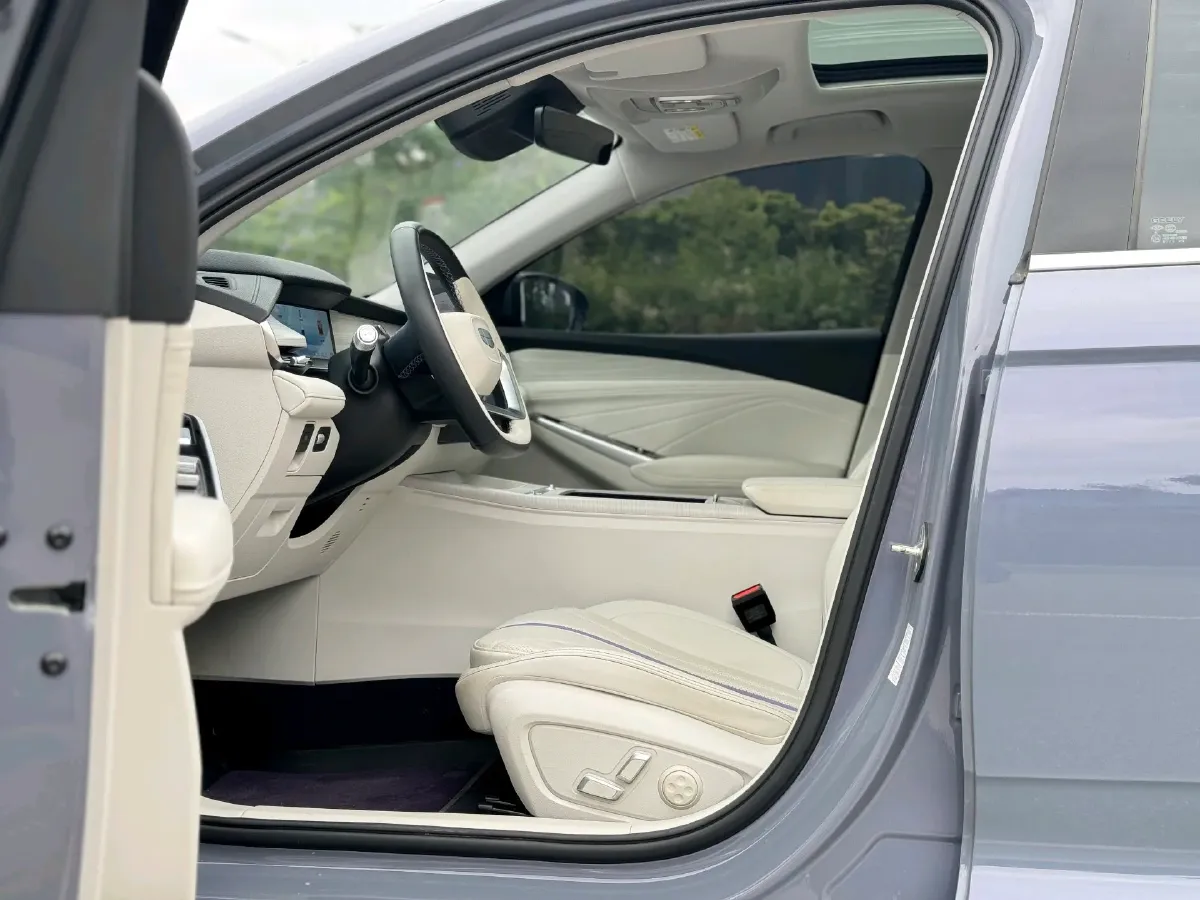 2024 Geely Preface 1.5T 163HP L4 3DHT Hybrid,autocango,china used car exporter,china ev exporter,chinese used car exporter,chinese used ev exporter