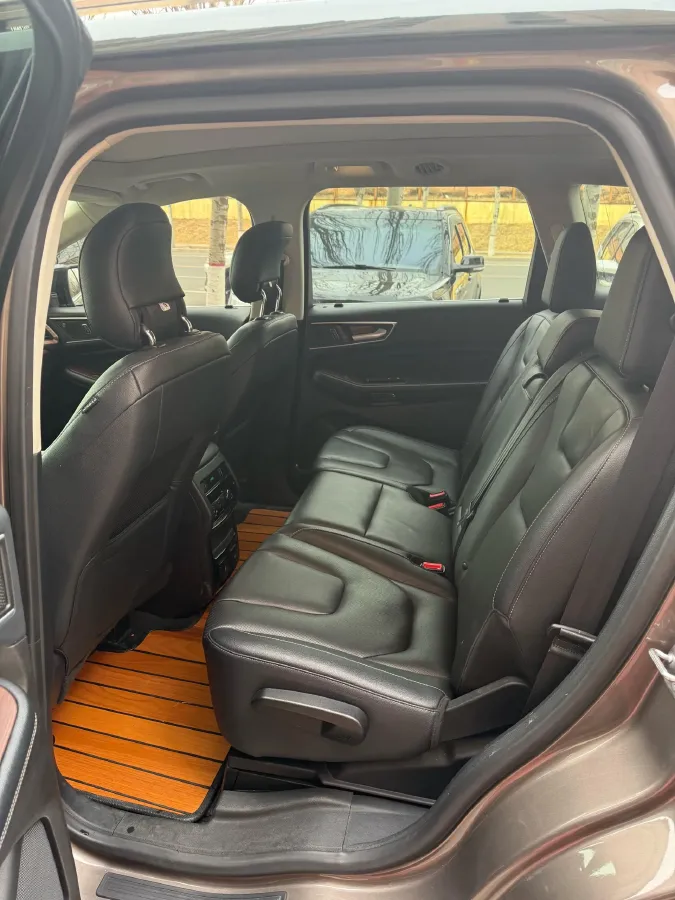 2020 Ford Edge 2.0T 245HP L4 8AT,autocango,china used car exporter,china ev exporter,chinese used car exporter,chinese used ev exporter