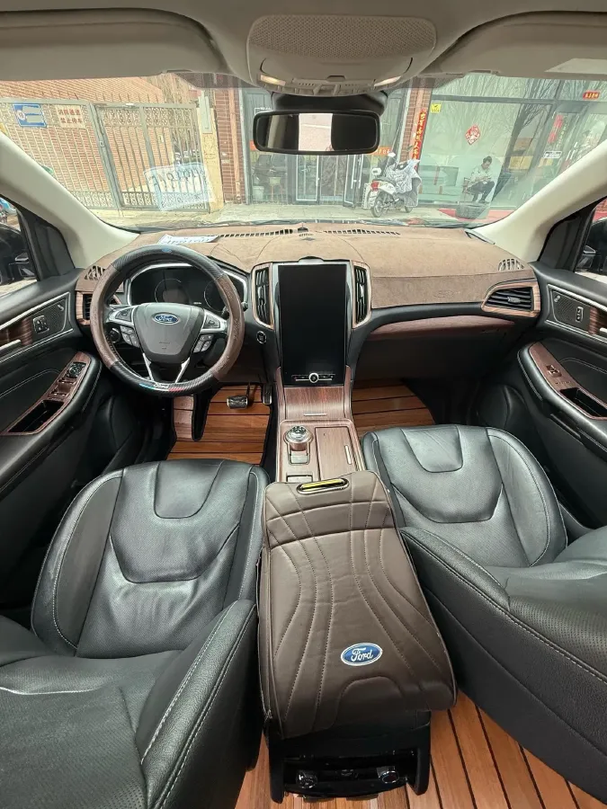 2020 Ford Edge 2.0T 245HP L4 8AT,autocango,china used car exporter,china ev exporter,chinese used car exporter,chinese used ev exporter