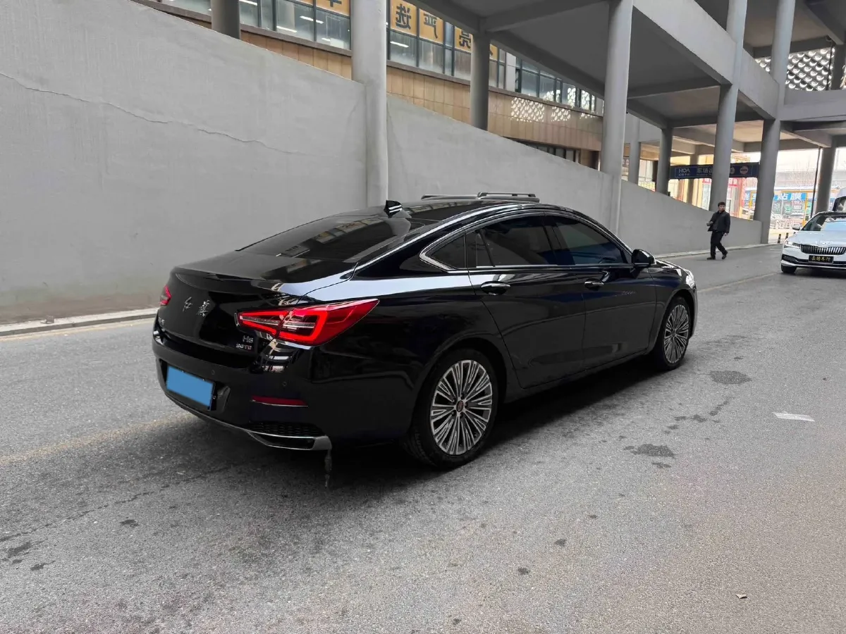 2022 HongQi H5 1.5T 169HP L4 7DCT,autocango,china used car exporter,china ev exporter,chinese used car exporter,chinese used ev exporter