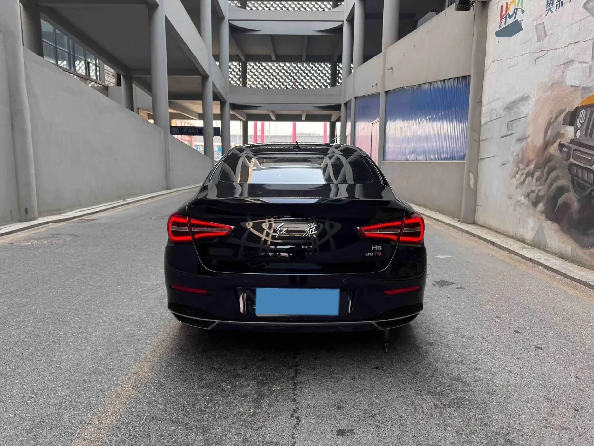 2022 HongQi H5 1.5T 169HP L4 7DCT,autocango,china used car exporter,china ev exporter,chinese used car exporter,chinese used ev exporter