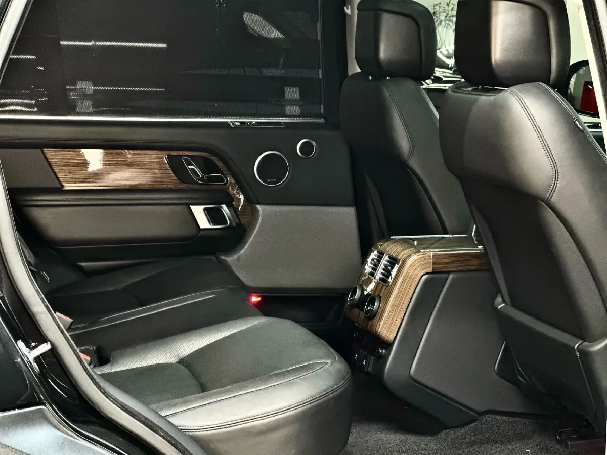 2018 Land Rover Range Rover 3.0T 381HP V6 8AT,autocango,china used car exporter,china ev exporter,chinese used car exporter,chinese used ev exporter