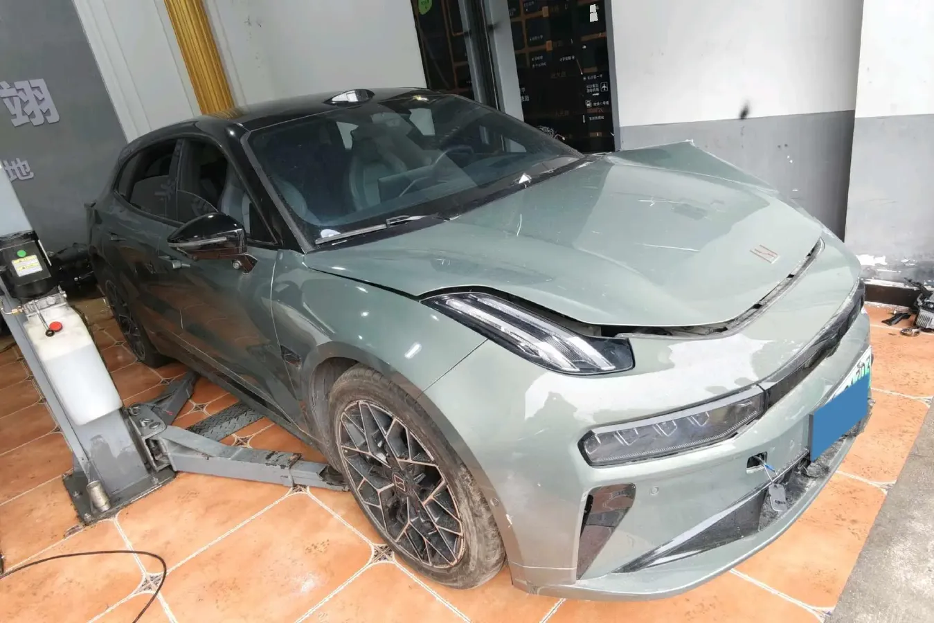 2024 Zeekr 001 BEV 95KWH,autocango,china used car exporter,china ev exporter,chinese used car exporter,chinese used ev exporter