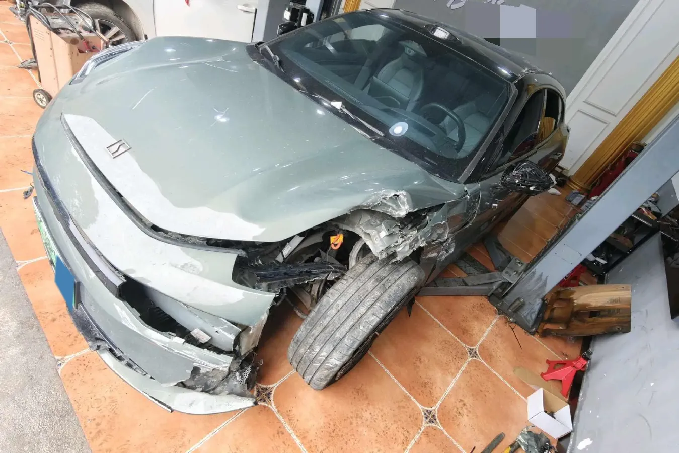 2024 Zeekr 001 BEV 95KWH,autocango,china used car exporter,china ev exporter,chinese used car exporter,chinese used ev exporter