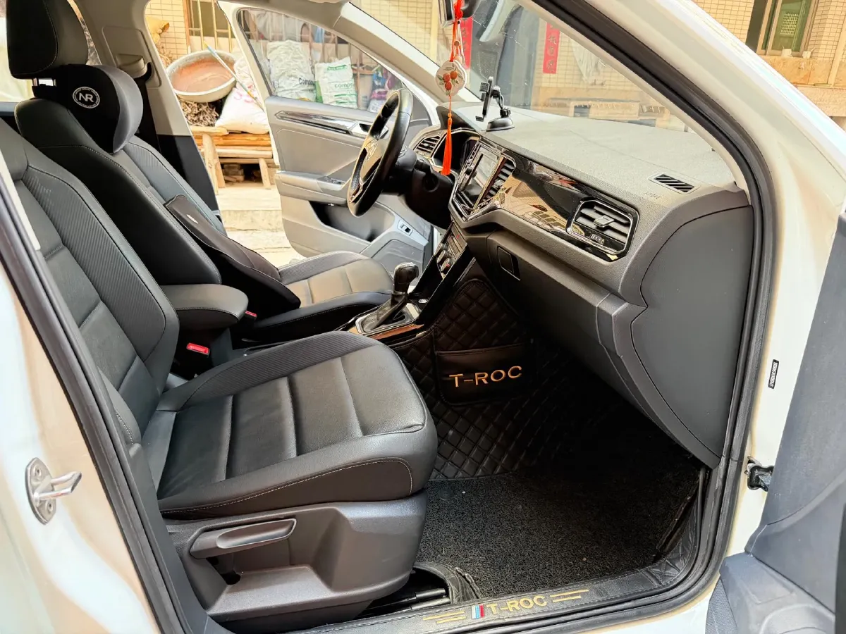 2020 Volkswagen T-Roc 1.4T 150HP L4 7DCT,autocango,china used car exporter,china ev exporter,chinese used car exporter,chinese used ev exporter