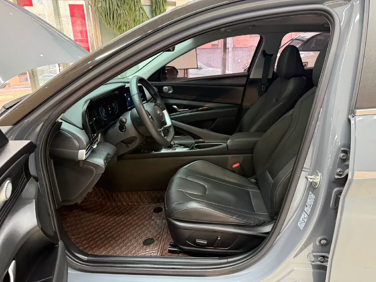 2021 Hyundai Elantra 1.5L 115HP L4 CVT,autocango,china used car exporter,china ev exporter,chinese used car exporter,chinese used ev exporter