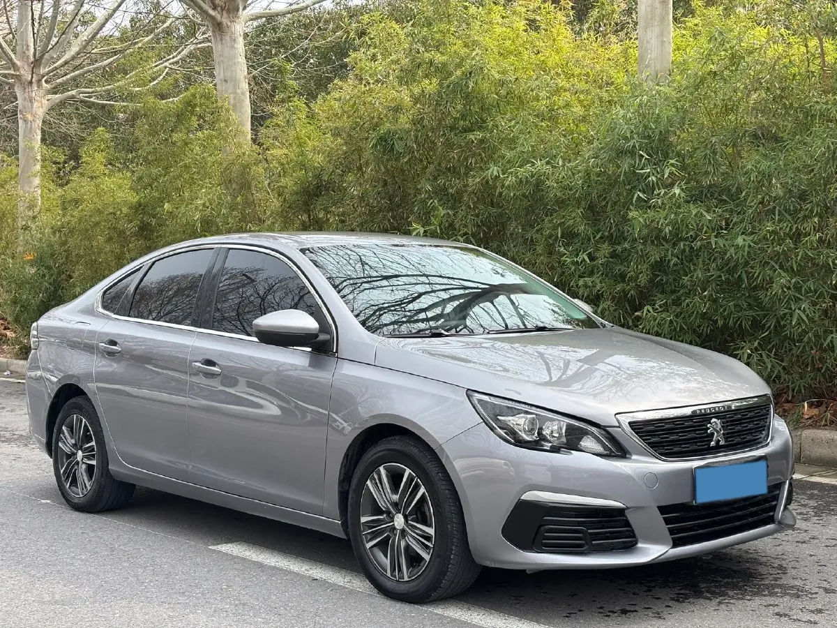 2018 Peugeot 308 1.6L 117HP L4 5MT,autocango,china used car exporter,china ev exporter,chinese used car exporter,chinese used ev exporter