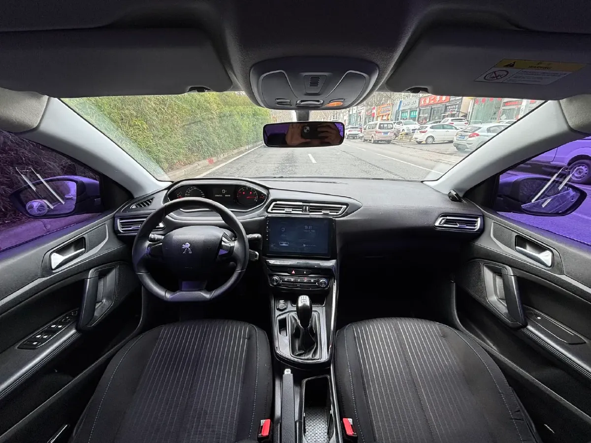 2018 Peugeot 308 1.6L 117HP L4 5MT,autocango,china used car exporter,china ev exporter,chinese used car exporter,chinese used ev exporter