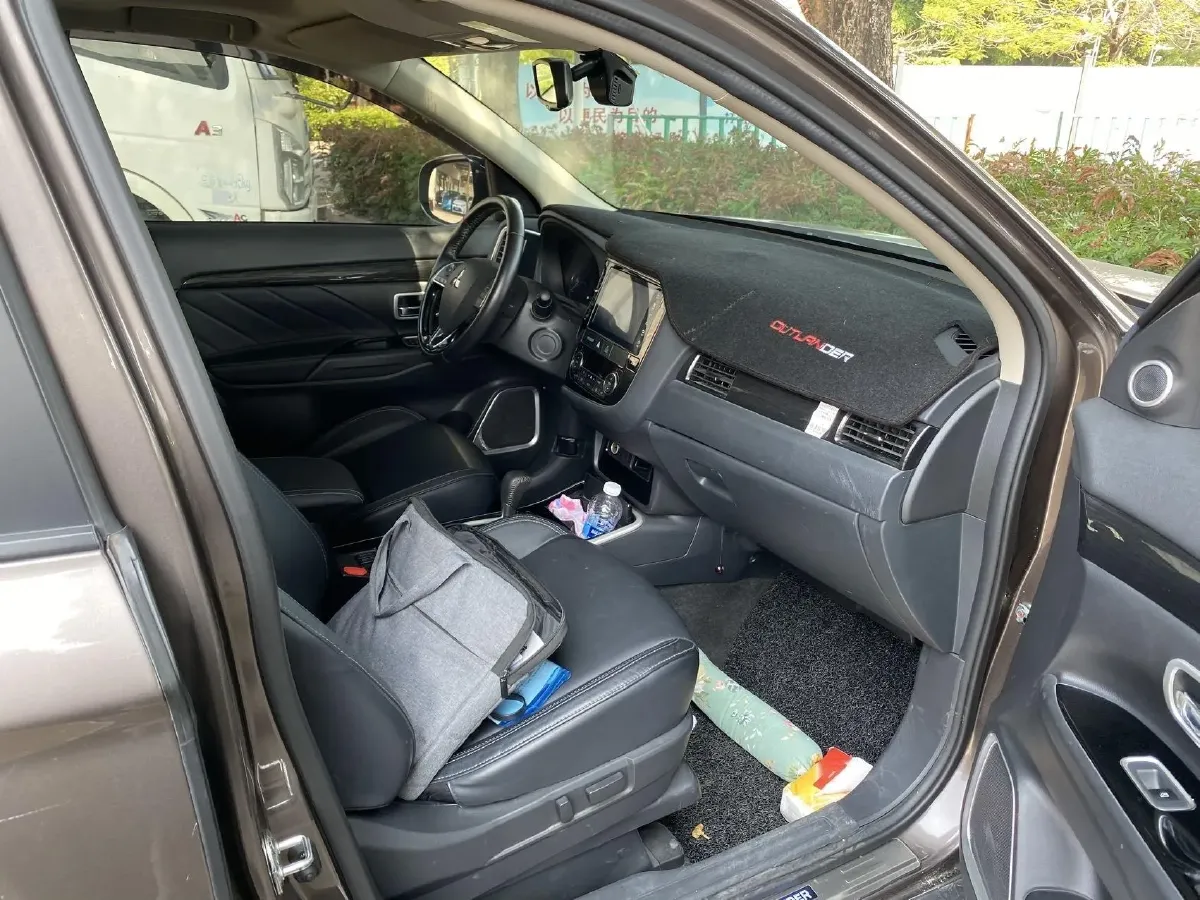 2019 Mitsubishi Outlander 2.0L 166HP L4 CVT,autocango,china used car exporter,china ev exporter,chinese used car exporter,chinese used ev exporter