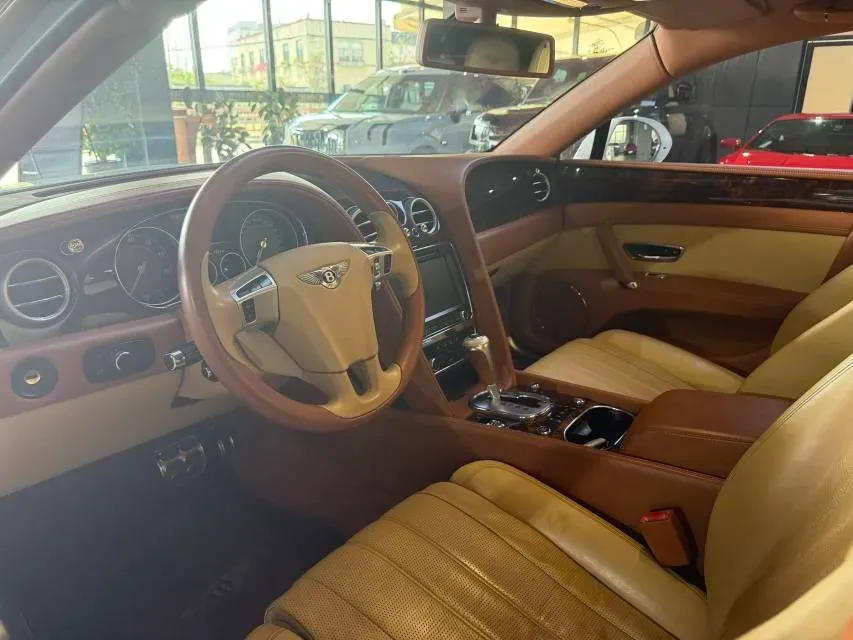 2014 Bentley Flying Spur 4.0T 507HP V8 8AT,autocango,china used car exporter,china ev exporter,chinese used car exporter,chinese used ev exporter