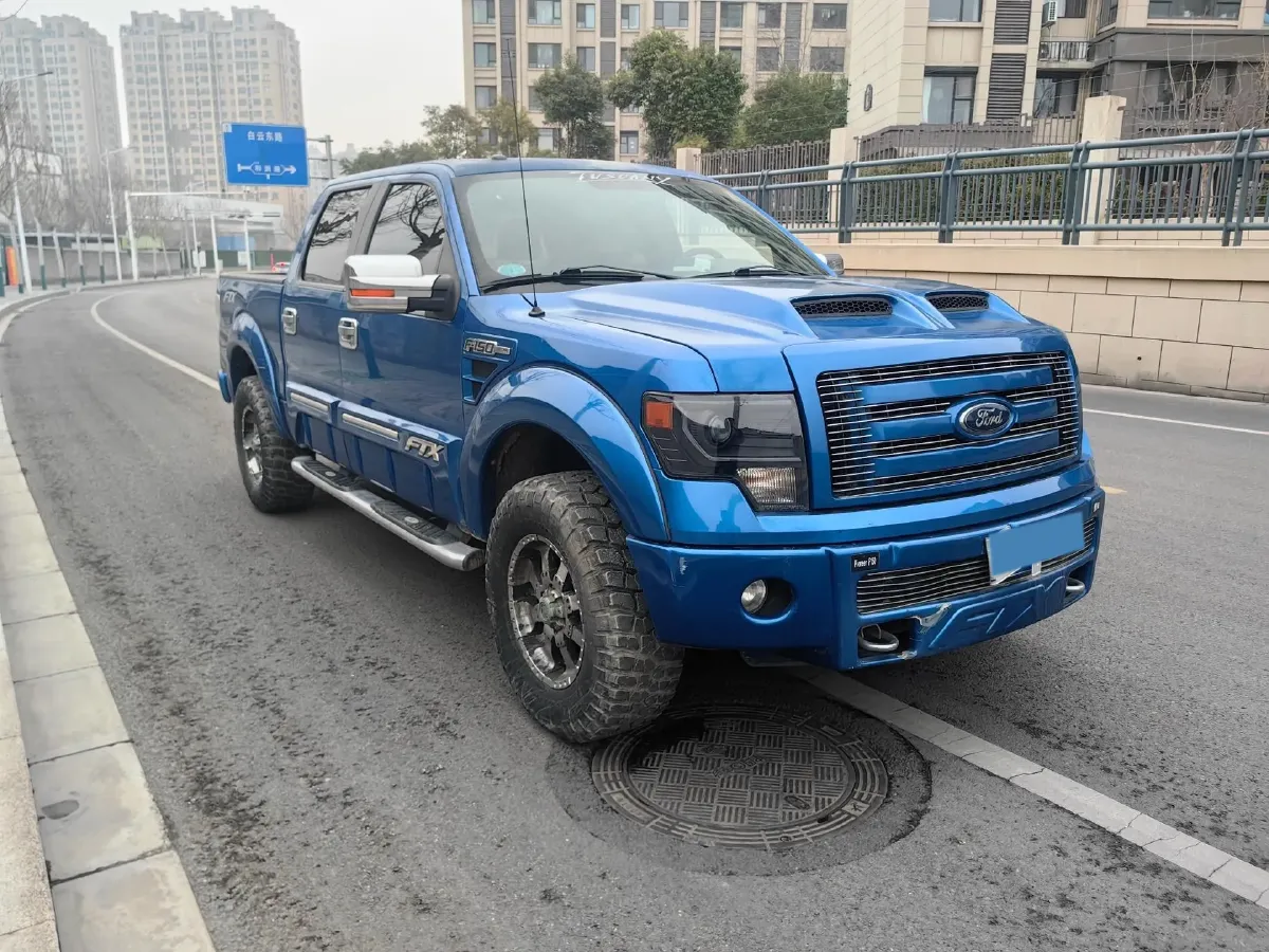 2011 Toyota Sienna 3.5L 269HP V6 6AT,autocango,china used car exporter,china ev exporter,chinese used car exporter,chinese used ev exporter