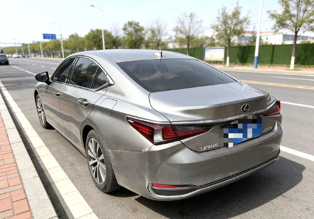 2018 Lexus ES 2.0L 167HP L4 6AT,autocango,china used car exporter,china ev exporter,chinese used car exporter,chinese used ev exporter