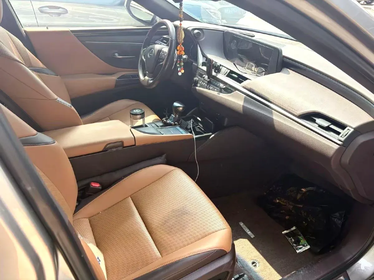 2018 Lexus ES 2.0L 167HP L4 6AT,autocango,china used car exporter,china ev exporter,chinese used car exporter,chinese used ev exporter